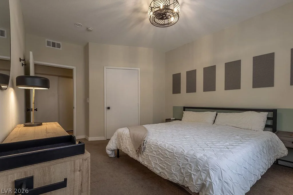 5751 Hacienda, Las Vegas, NV 89122