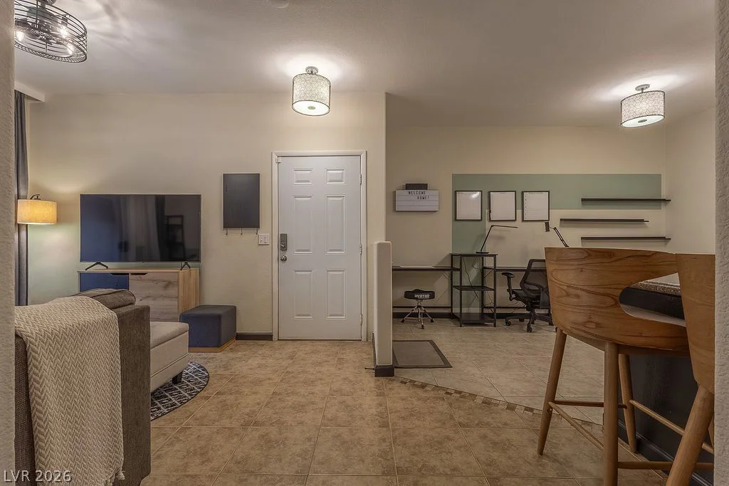5751 Hacienda, Las Vegas, NV 89122