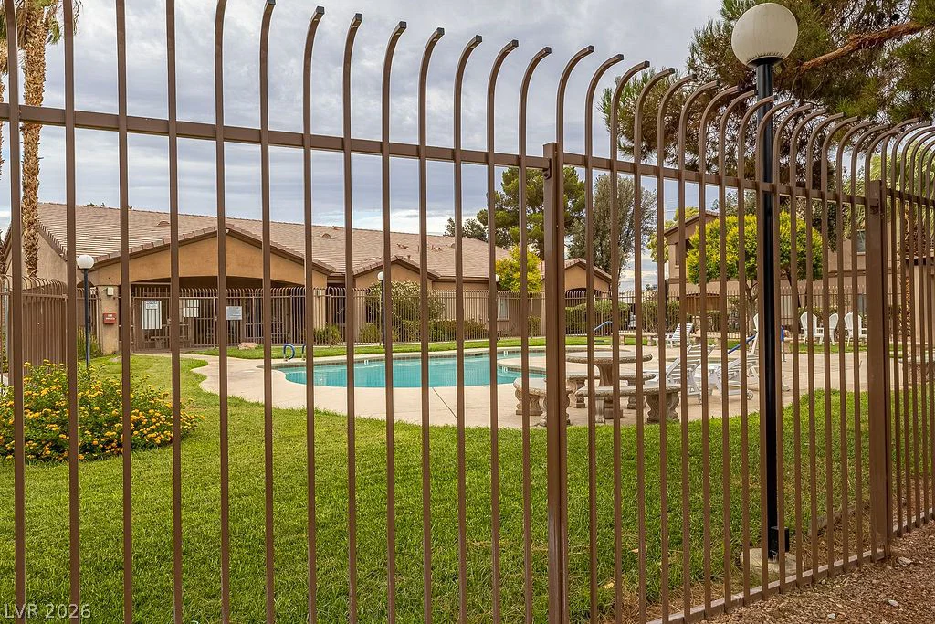 5751 Hacienda, Las Vegas, NV 89122
