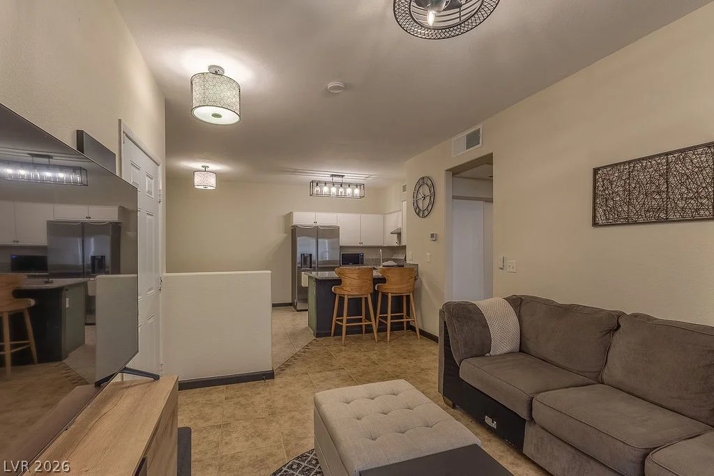 5751 Hacienda, Las Vegas, NV 89122