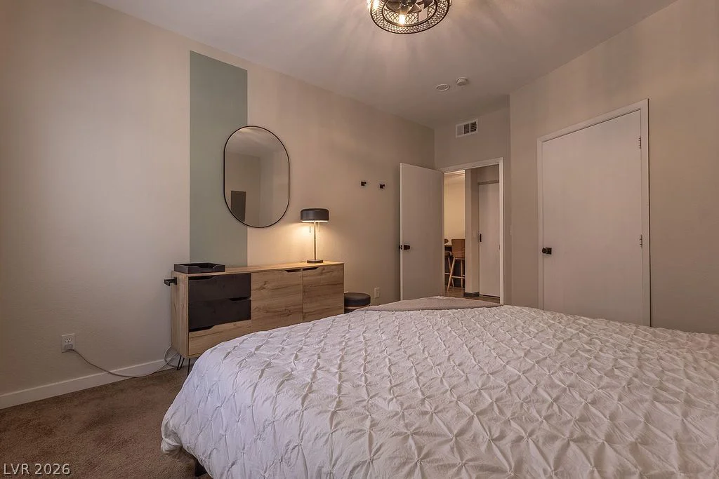 5751 Hacienda, Las Vegas, NV 89122