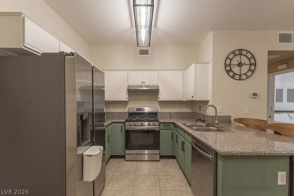5751 Hacienda, Las Vegas, NV 89122