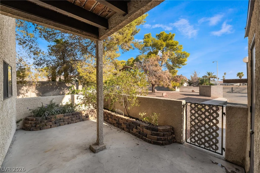 3929 Torrey Pines, Las Vegas, NV 89103