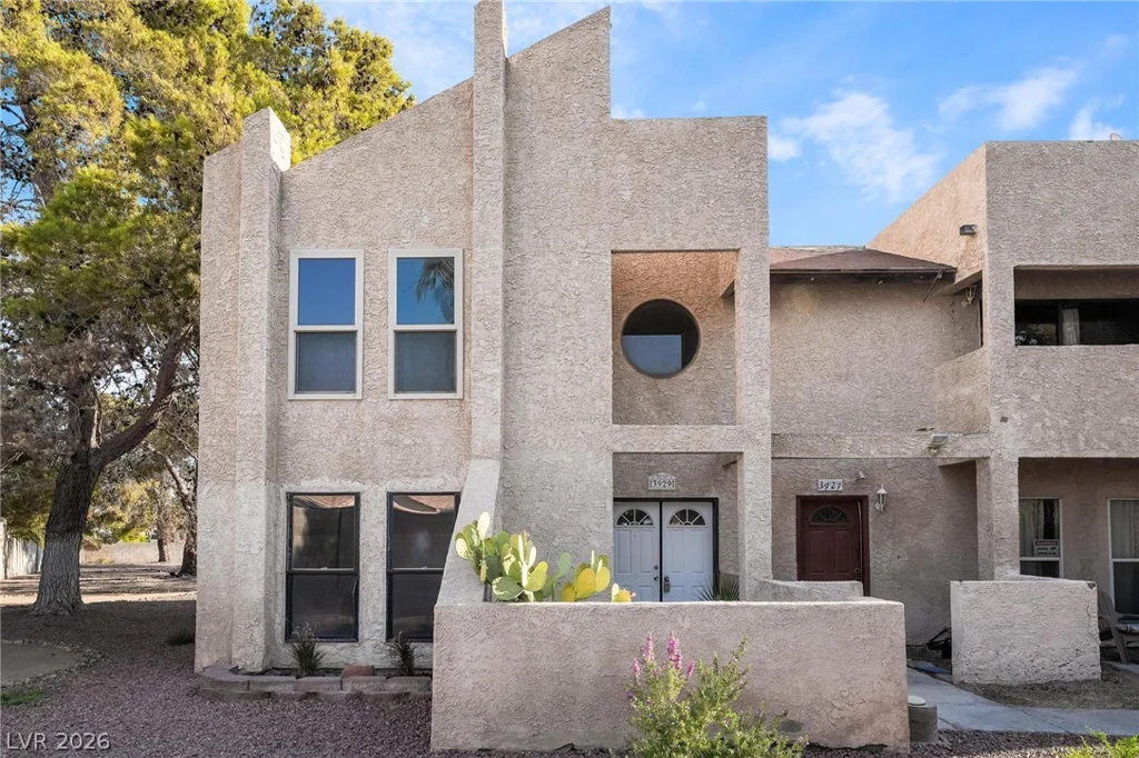3929 Torrey Pines, Las Vegas, NV 89103