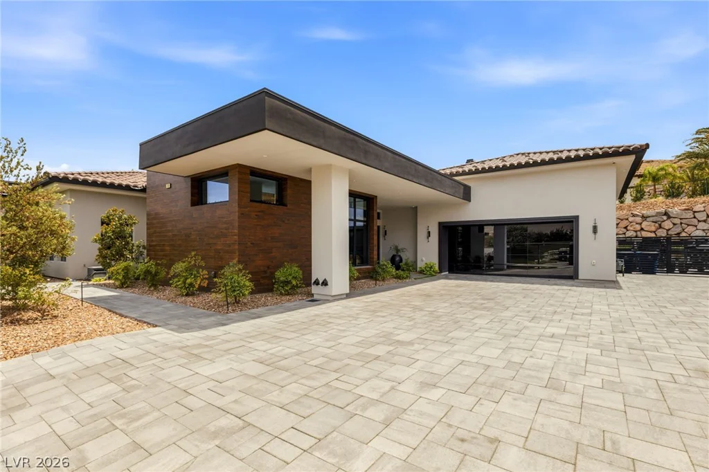 69 Olympia Canyon, Las Vegas, NV 89141
