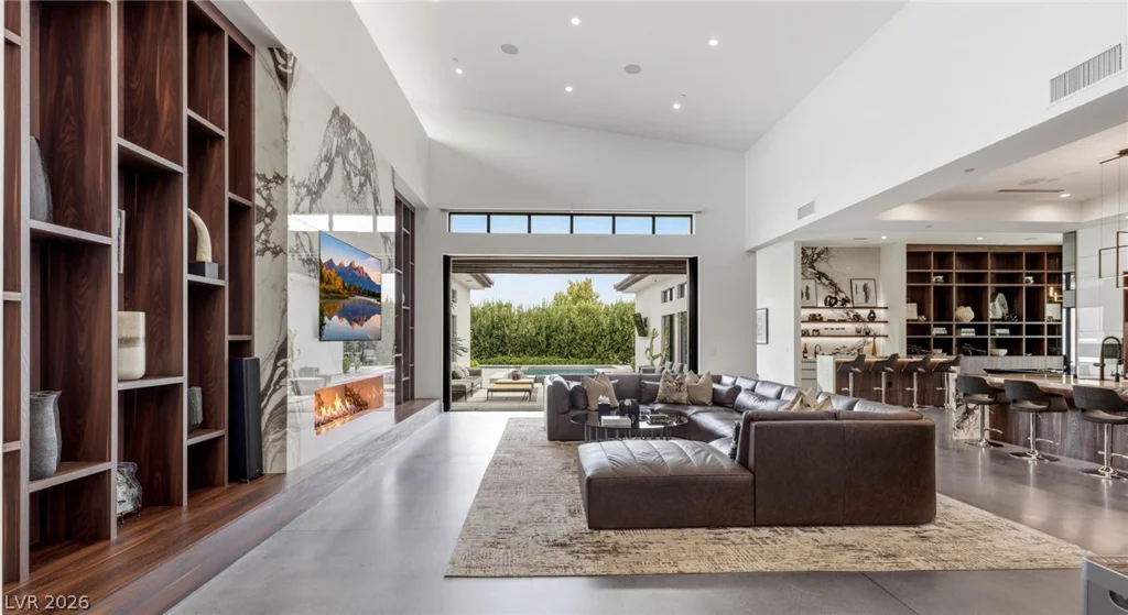 69 Olympia Canyon, Las Vegas, NV 89141