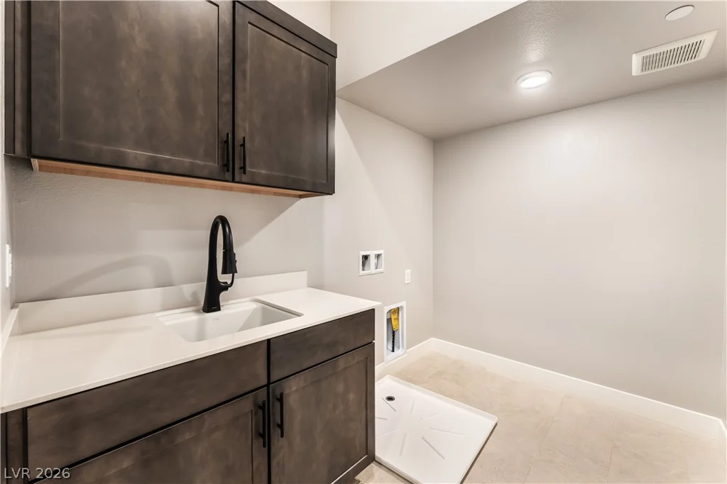 9132 Las Manaitas, Las Vegas, NV 89144