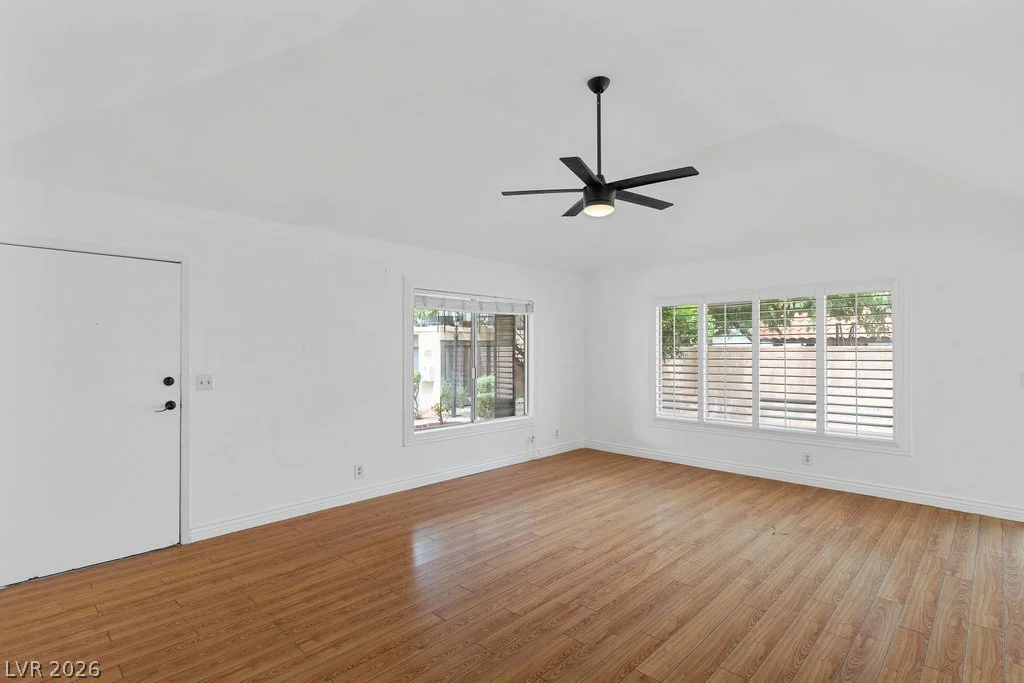 220 Shadybrook, Las Vegas, NV 89107