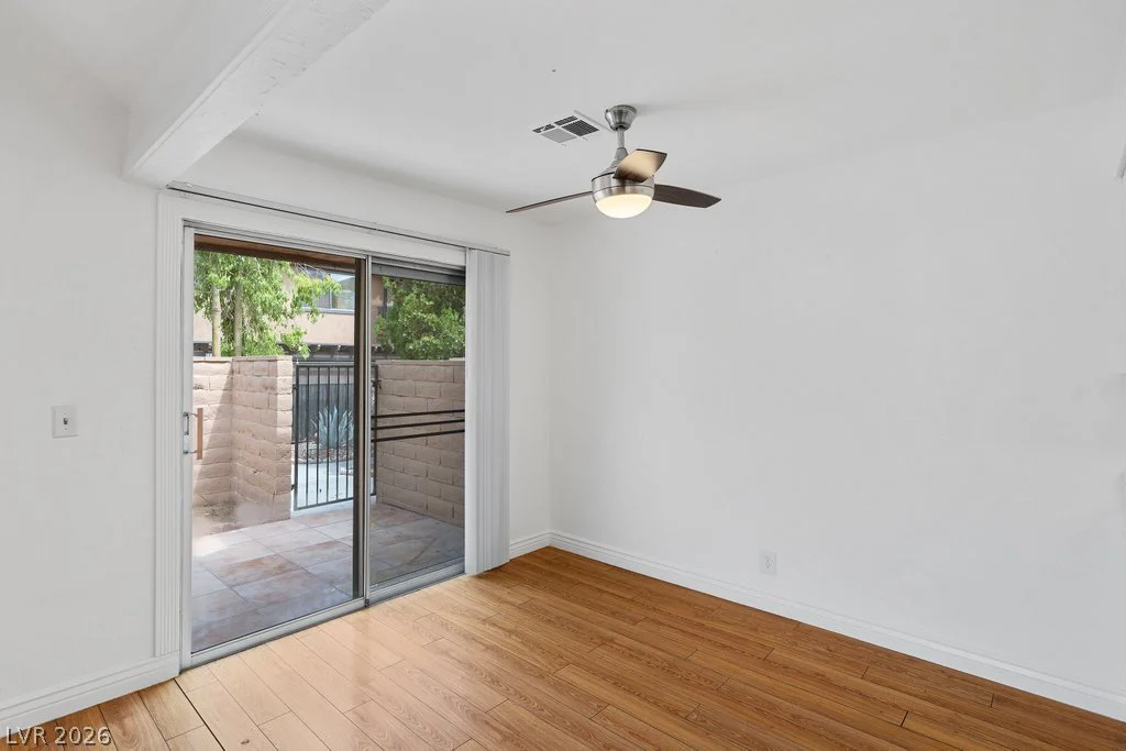 220 Shadybrook, Las Vegas, NV 89107