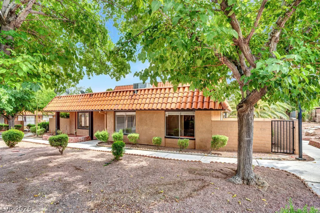 220 Shadybrook, Las Vegas, NV 89107