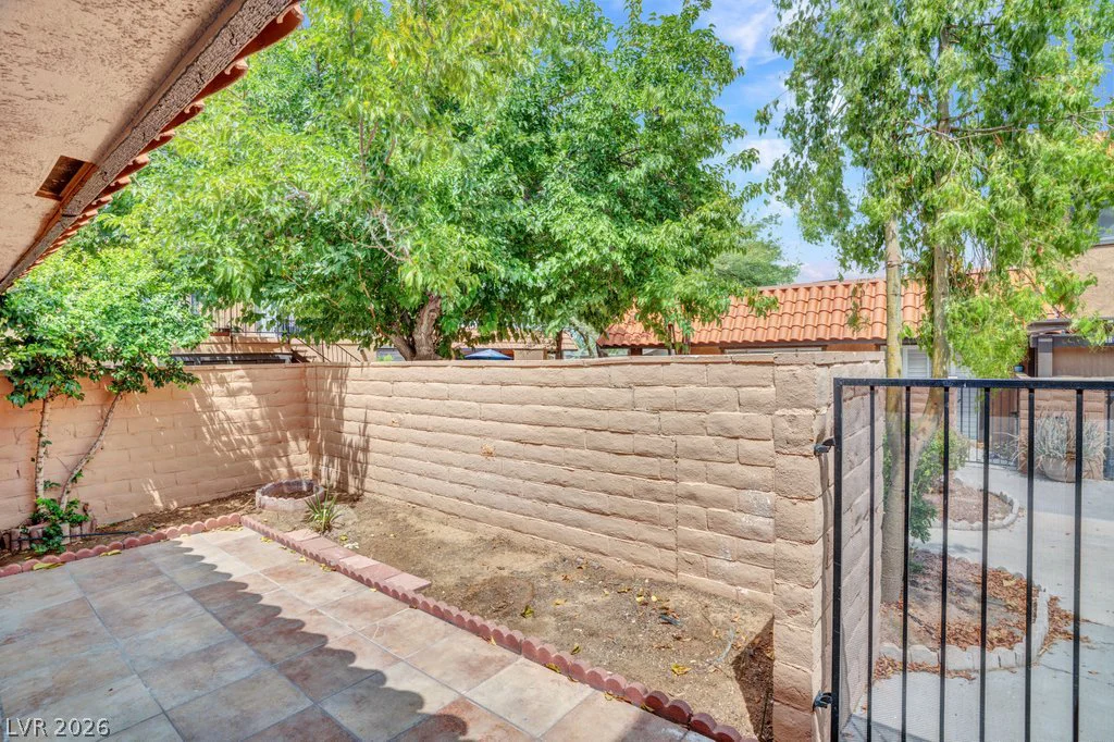 220 Shadybrook, Las Vegas, NV 89107