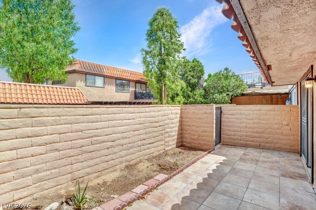 220 Shadybrook, Las Vegas, NV 89107