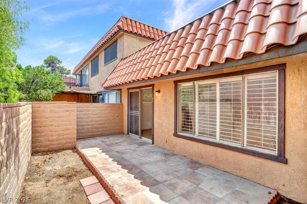 220 Shadybrook, Las Vegas, NV 89107