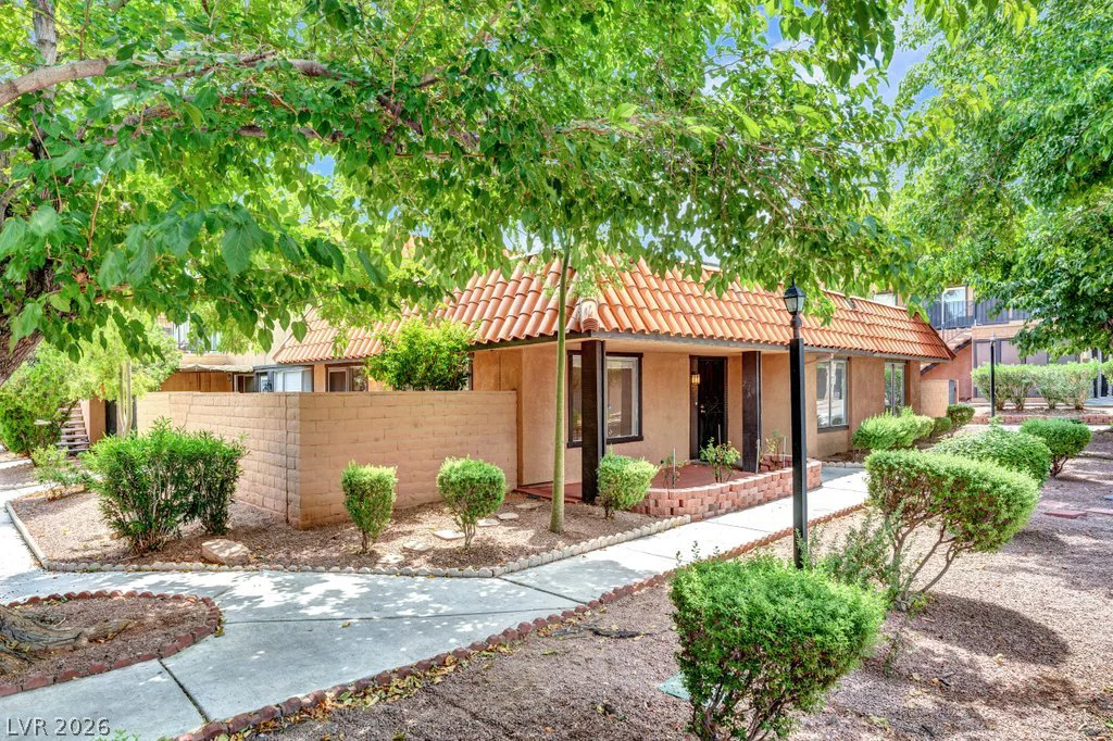 220 Shadybrook, Las Vegas, NV 89107