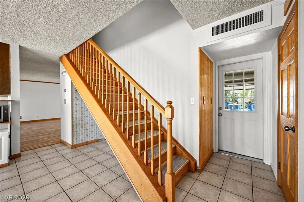 7100 Mountain Moss, Las Vegas, NV 89147