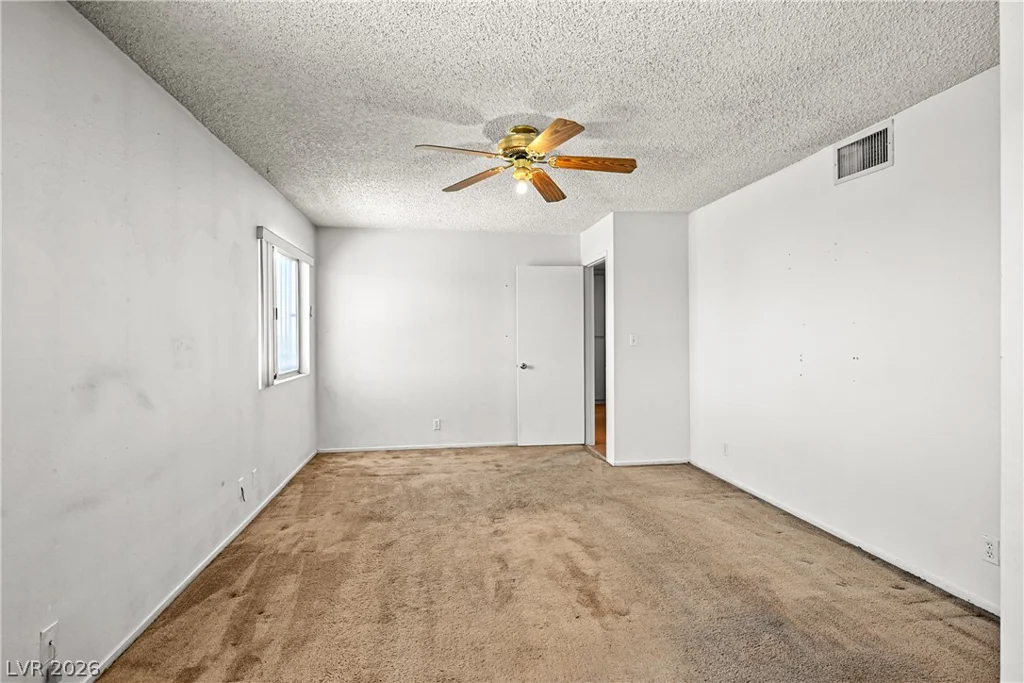 7100 Mountain Moss, Las Vegas, NV 89147