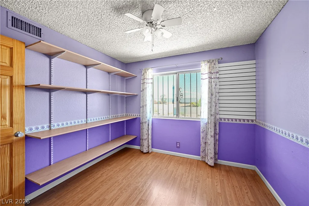 7100 Mountain Moss, Las Vegas, NV 89147