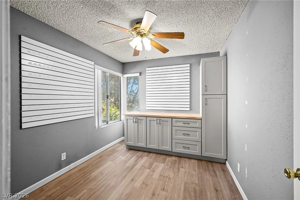 7100 Mountain Moss, Las Vegas, NV 89147