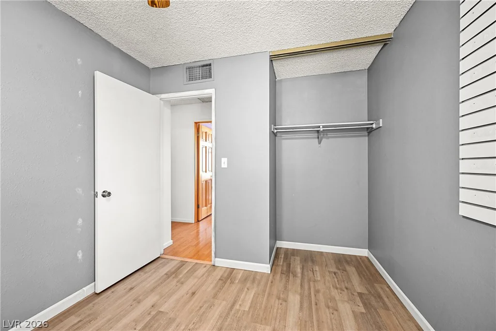 7100 Mountain Moss, Las Vegas, NV 89147