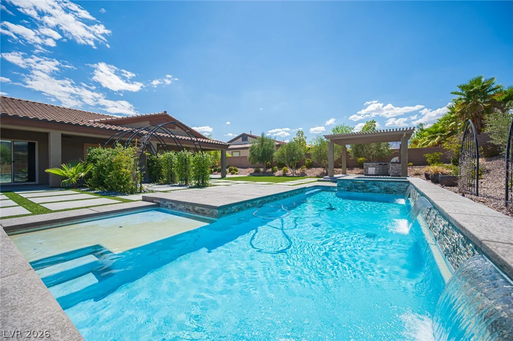 10300 Mystic Ledge, Las Vegas, NV 89149