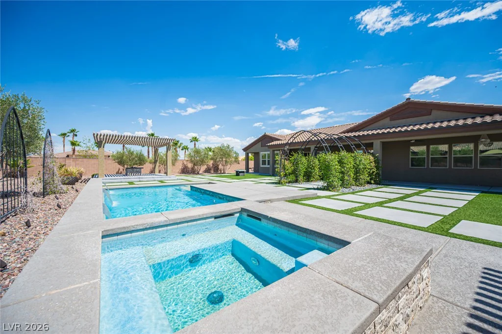 10300 Mystic Ledge, Las Vegas, NV 89149