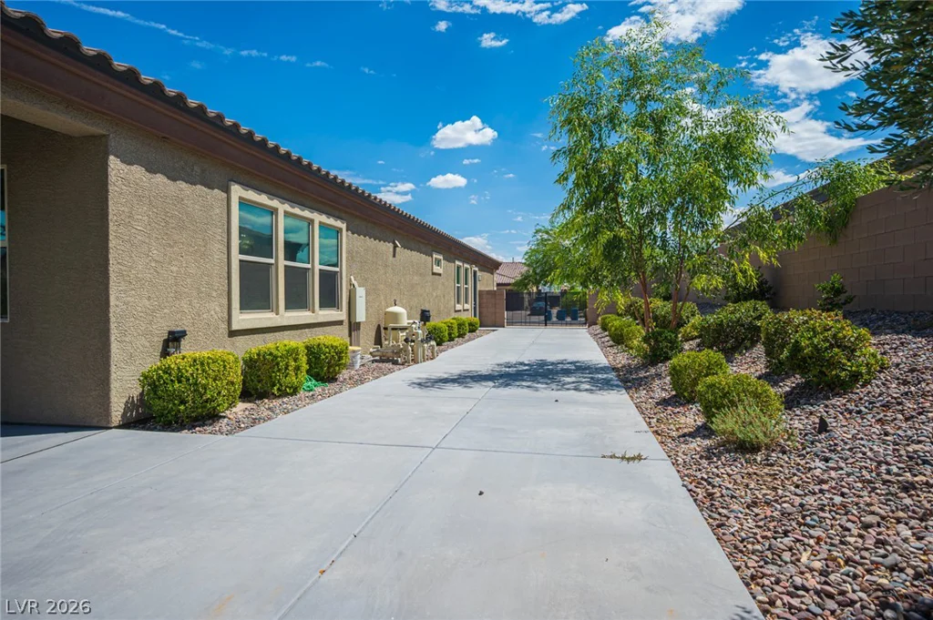 10300 Mystic Ledge, Las Vegas, NV 89149