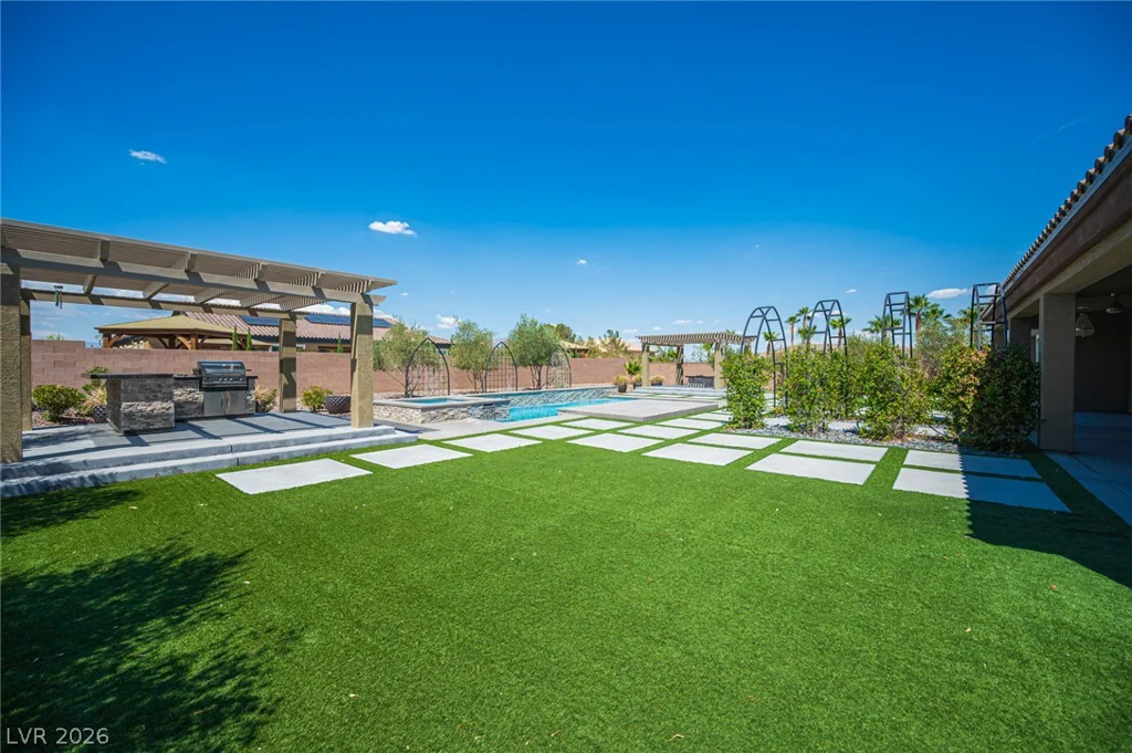 10300 Mystic Ledge, Las Vegas, NV 89149