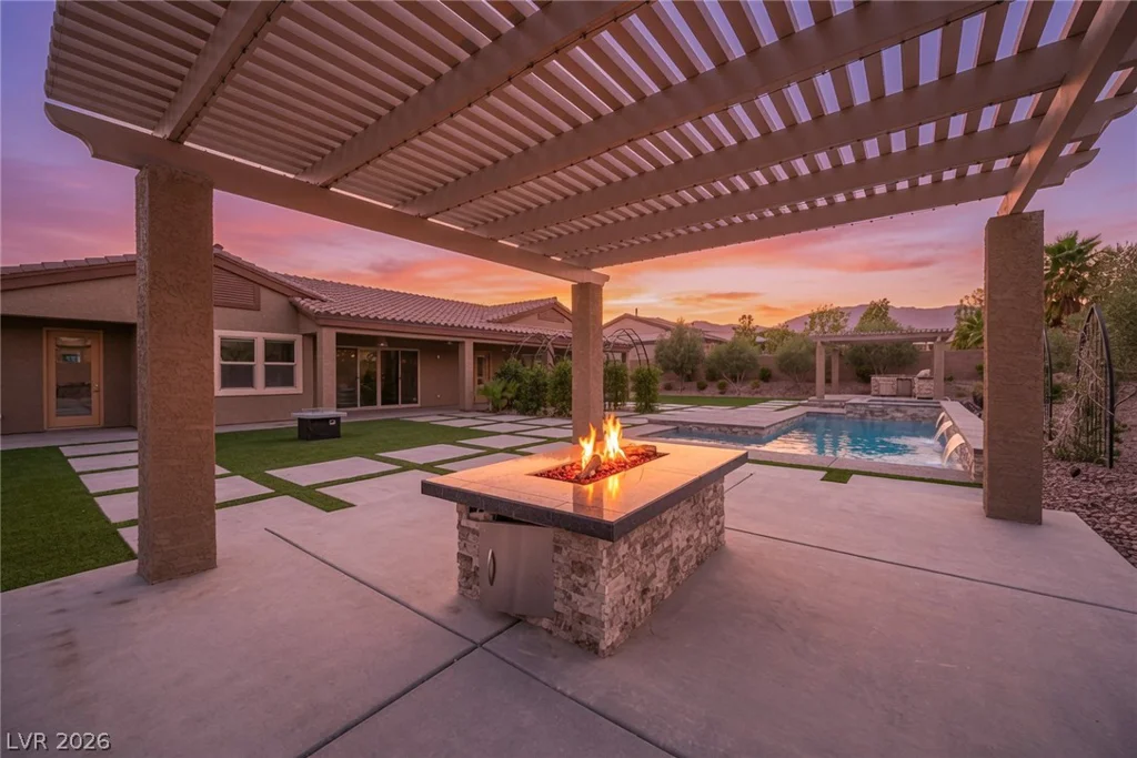 10300 Mystic Ledge, Las Vegas, NV 89149