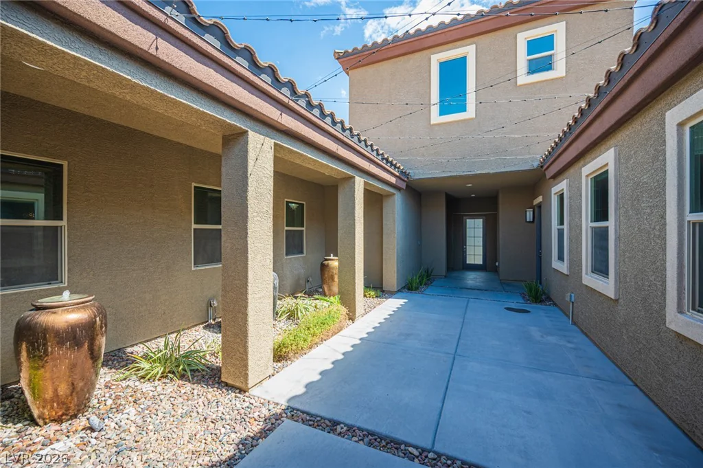 10300 Mystic Ledge, Las Vegas, NV 89149