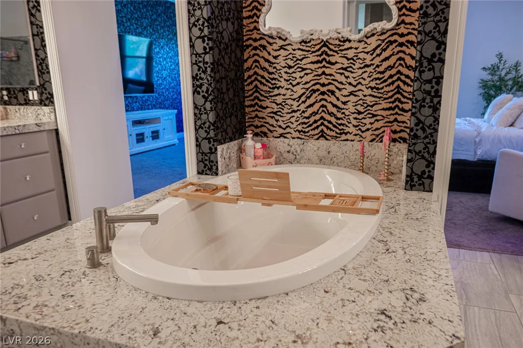 10300 Mystic Ledge, Las Vegas, NV 89149