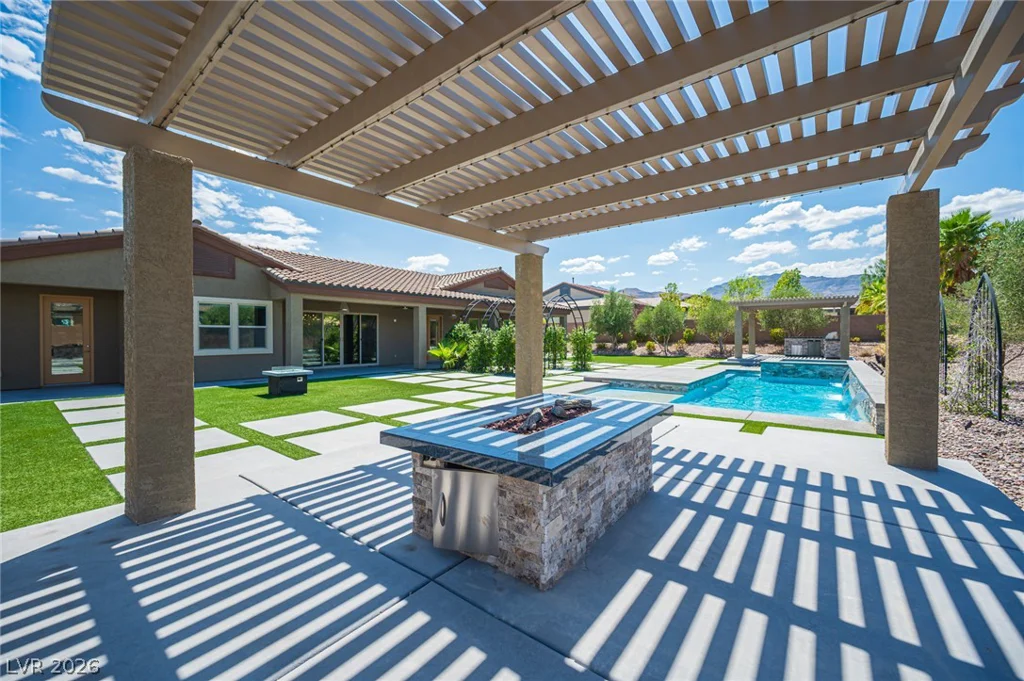 10300 Mystic Ledge, Las Vegas, NV 89149