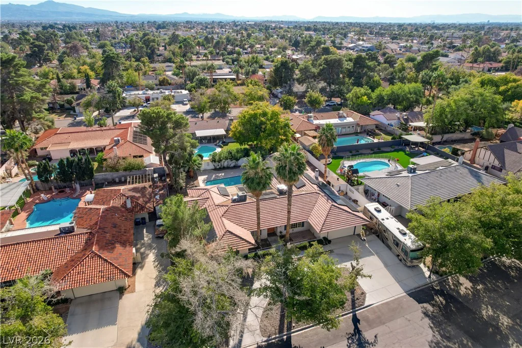 3689 Rosecrest, Las Vegas, NV 89121