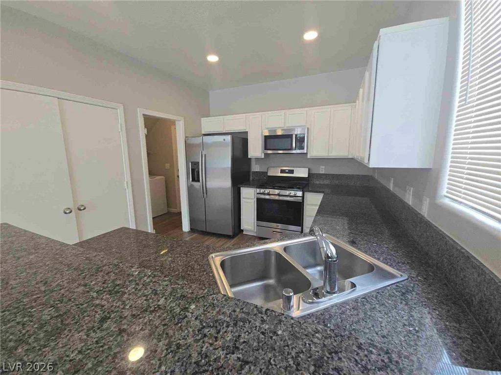 8186 Dracopus, Las Vegas, NV 89113
