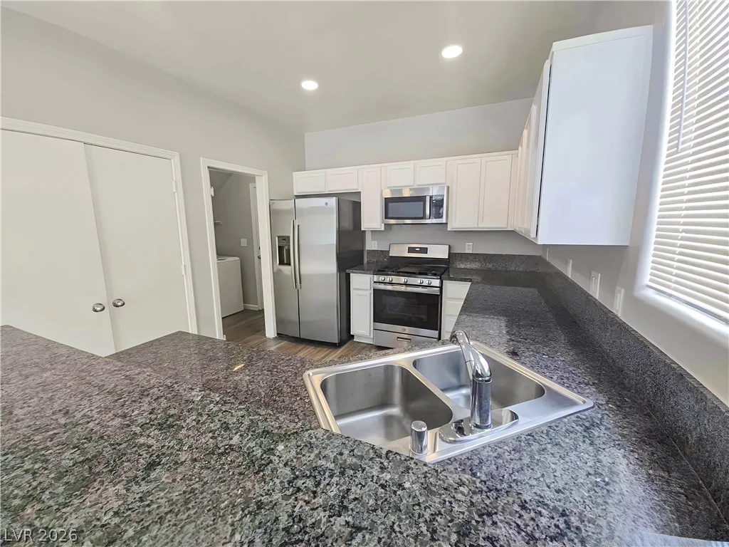 8186 Dracopus, Las Vegas, NV 89113
