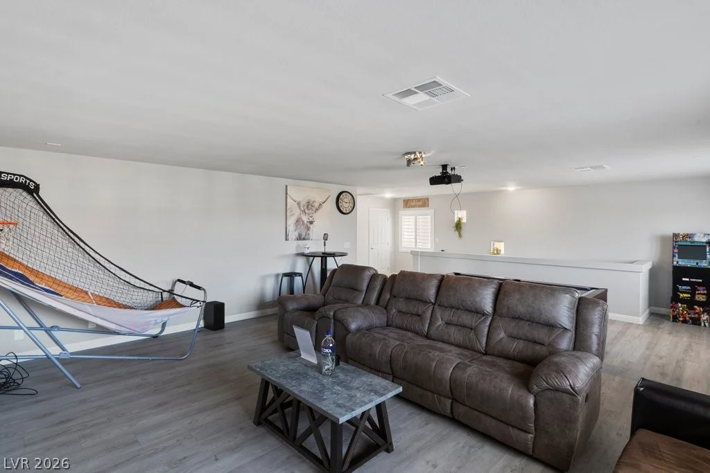 7293 Puffer Lake, Las Vegas, NV 89118