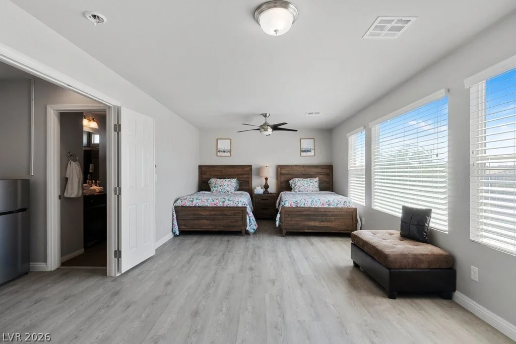 7293 Puffer Lake, Las Vegas, NV 89118