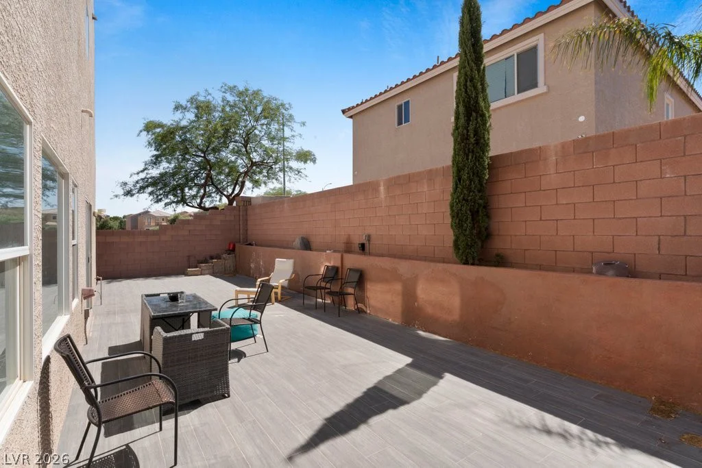 7293 Puffer Lake, Las Vegas, NV 89118