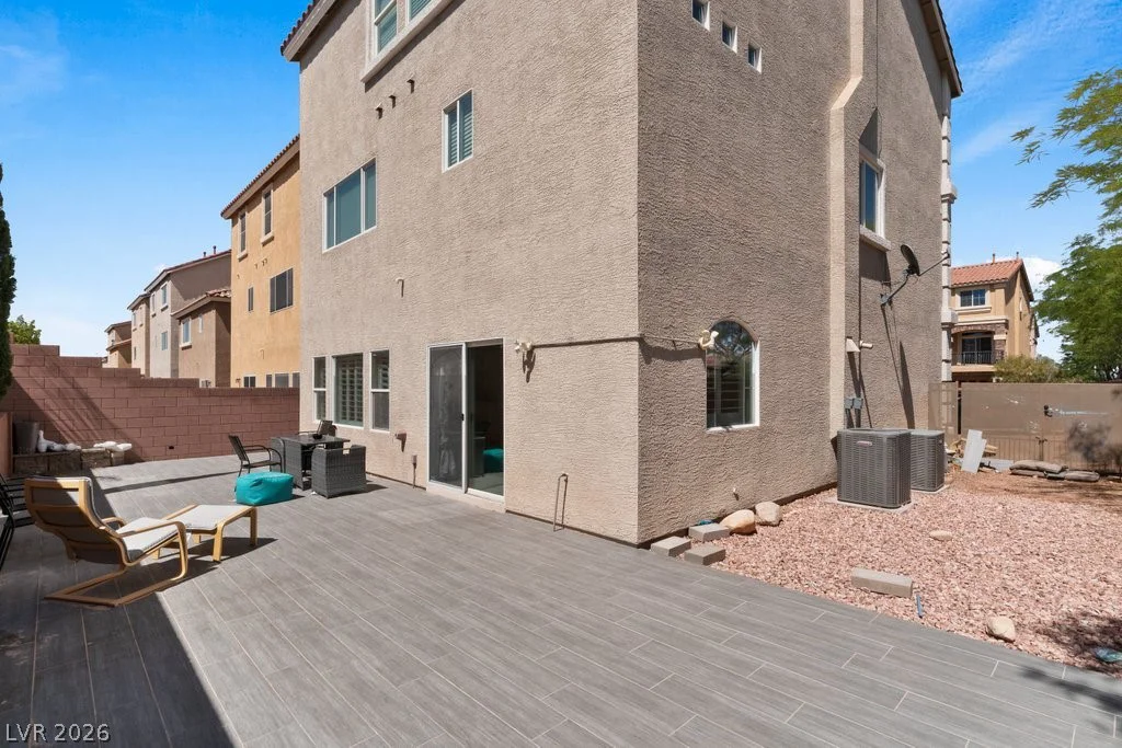 7293 Puffer Lake, Las Vegas, NV 89118