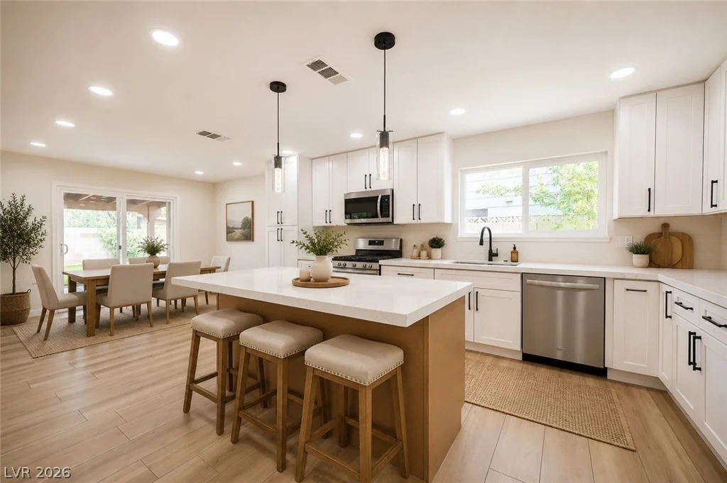 5630 Neosho, Las Vegas, NV 89120