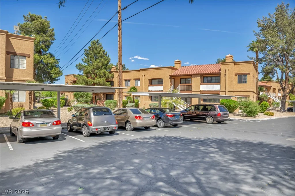 5118 Jones, Las Vegas, NV 89118