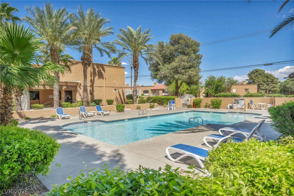 5118 Jones, Las Vegas, NV 89118