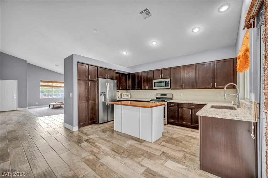 2421 Sunrise Springs, North Las Vegas, NV 89031
