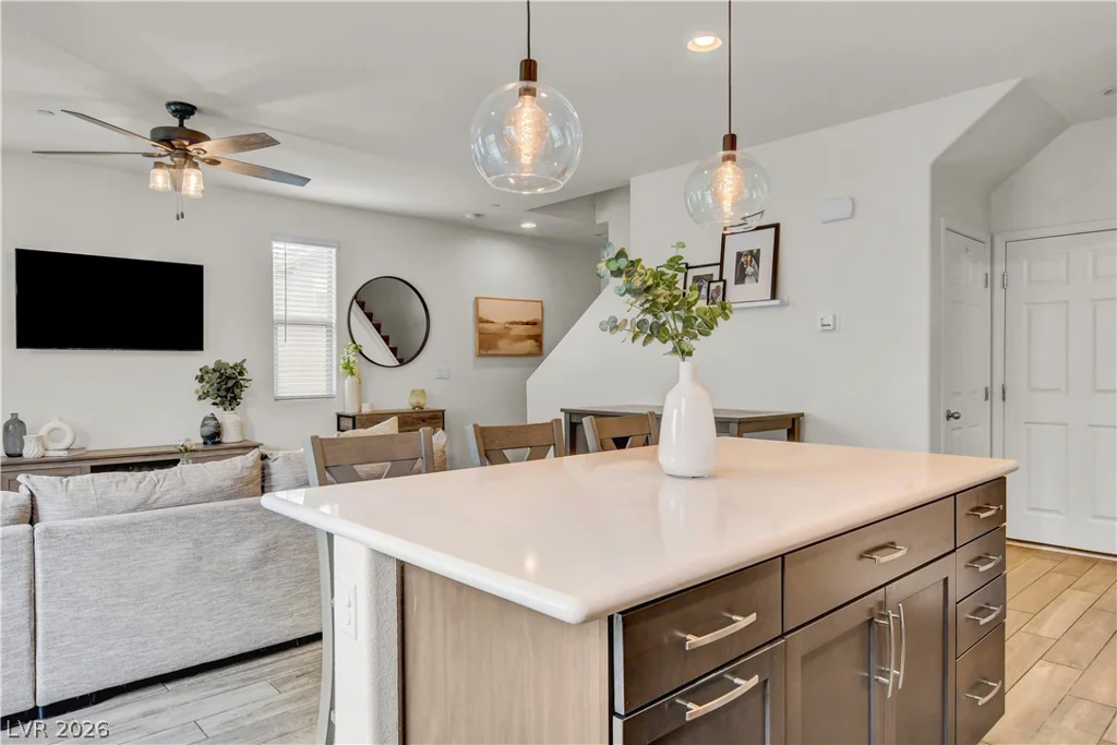 688 Bamboo Bend, Henderson, NV 89011