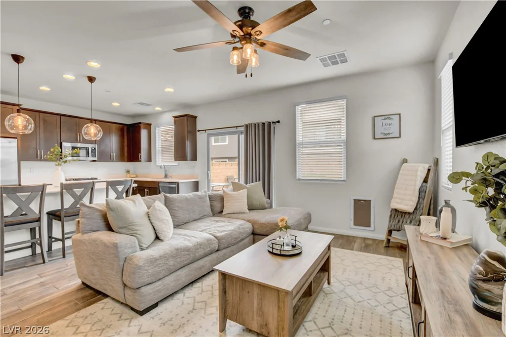 688 Bamboo Bend, Henderson, NV 89011