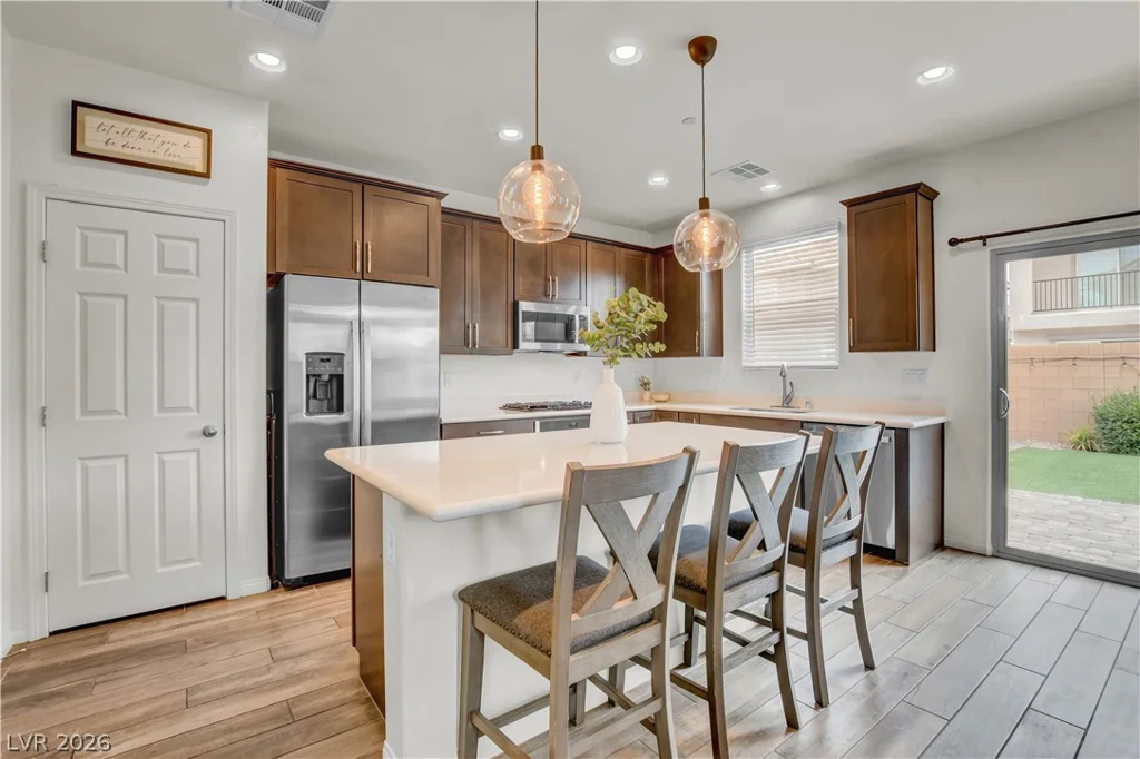 688 Bamboo Bend, Henderson, NV 89011