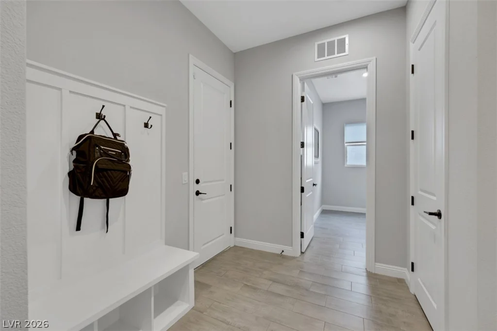 812 Klamath Springs, Henderson, NV 89011