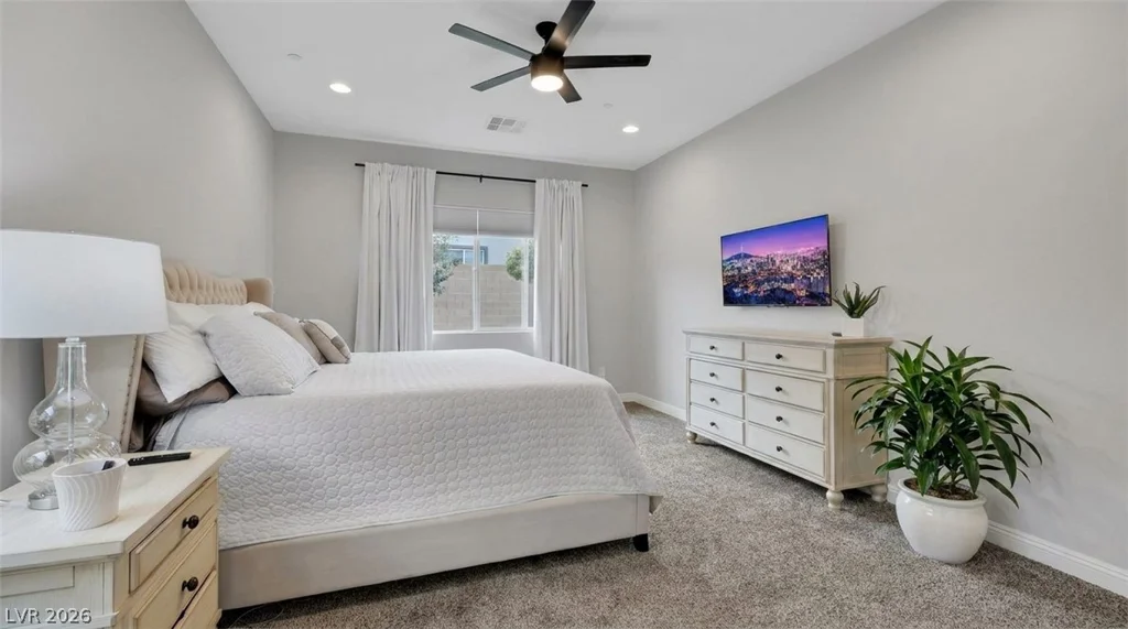 812 Klamath Springs, Henderson, NV 89011