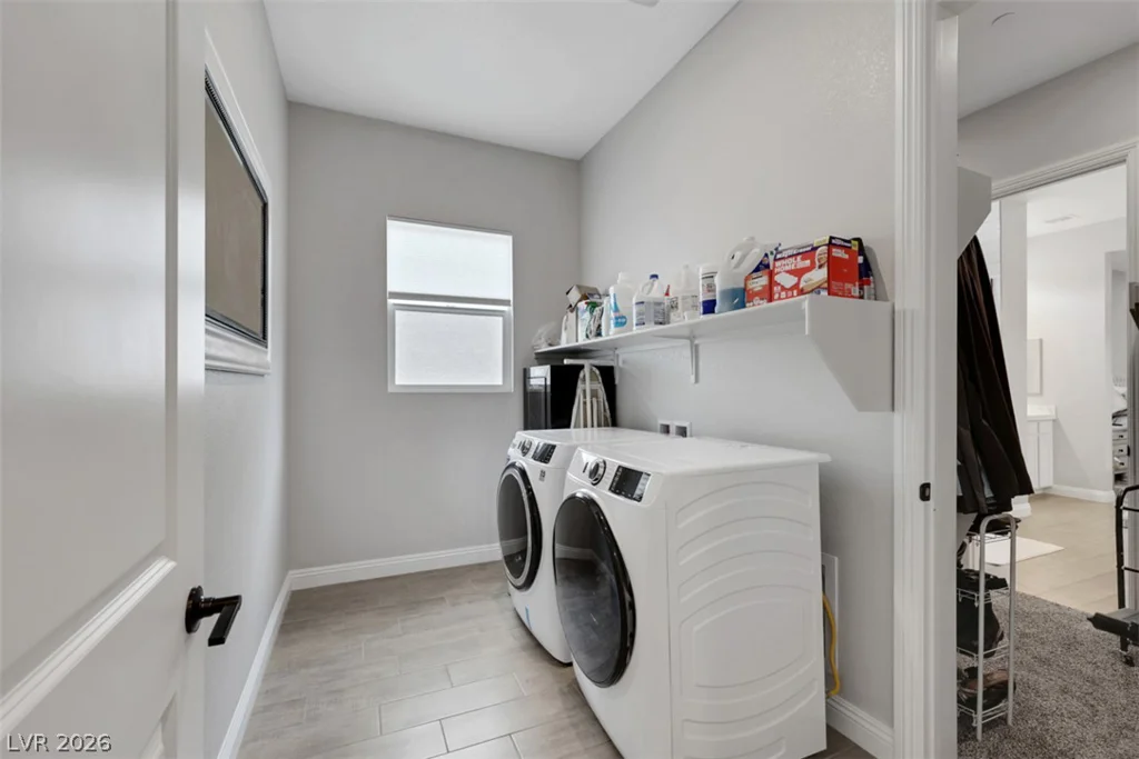 812 Klamath Springs, Henderson, NV 89011