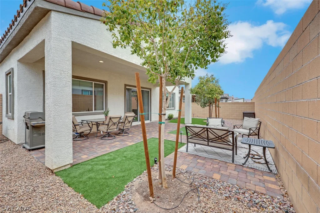 812 Klamath Springs, Henderson, NV 89011