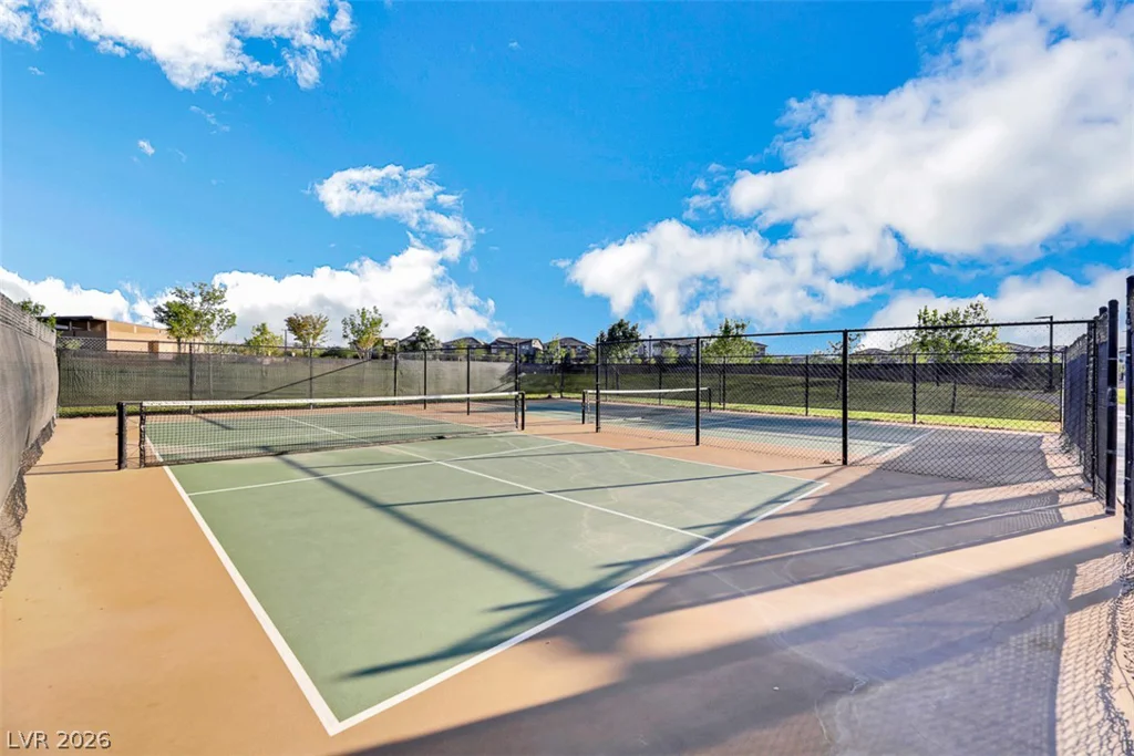 812 Klamath Springs, Henderson, NV 89011